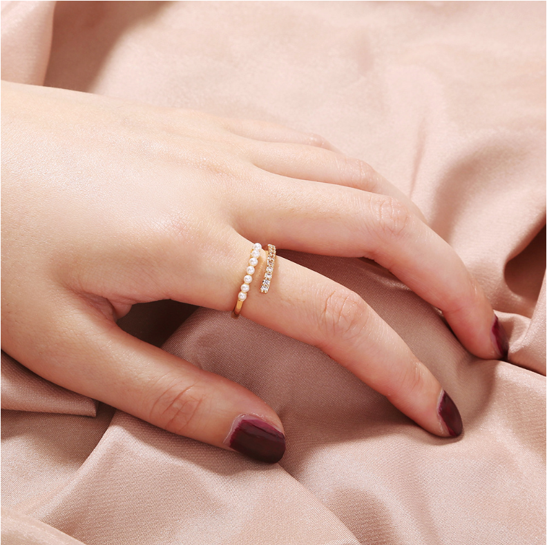 Chic Wrap Ring