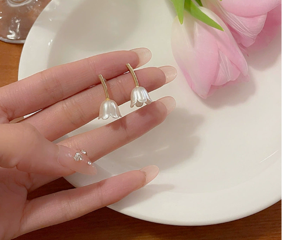 Tulip earrings