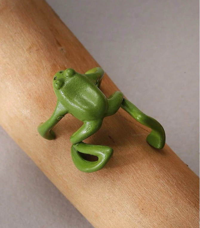 frog earring(one pair)