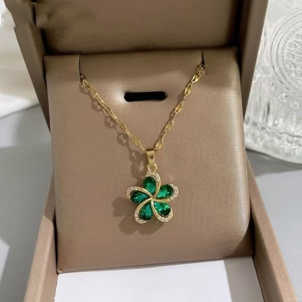 Flowers Pendant Necklace