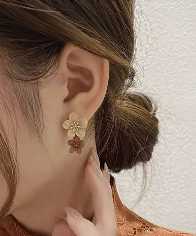 Brown Two Color Flower Earrings