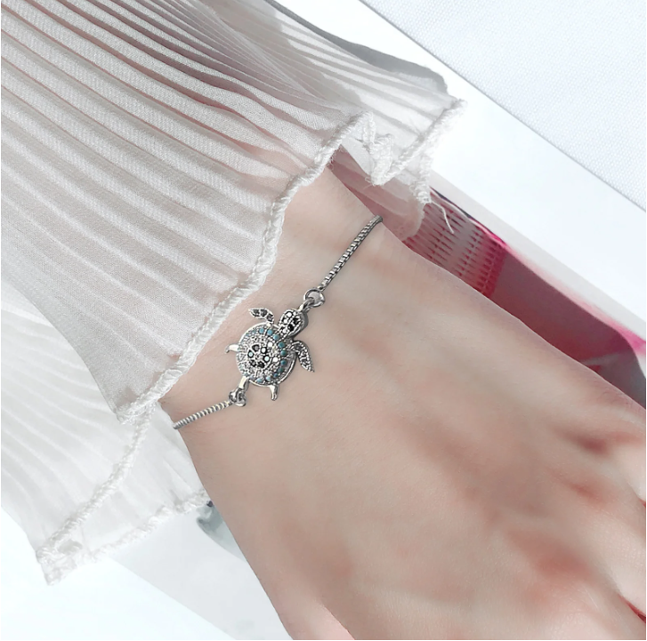 Adjustable Sparkling Turtle Bracelet