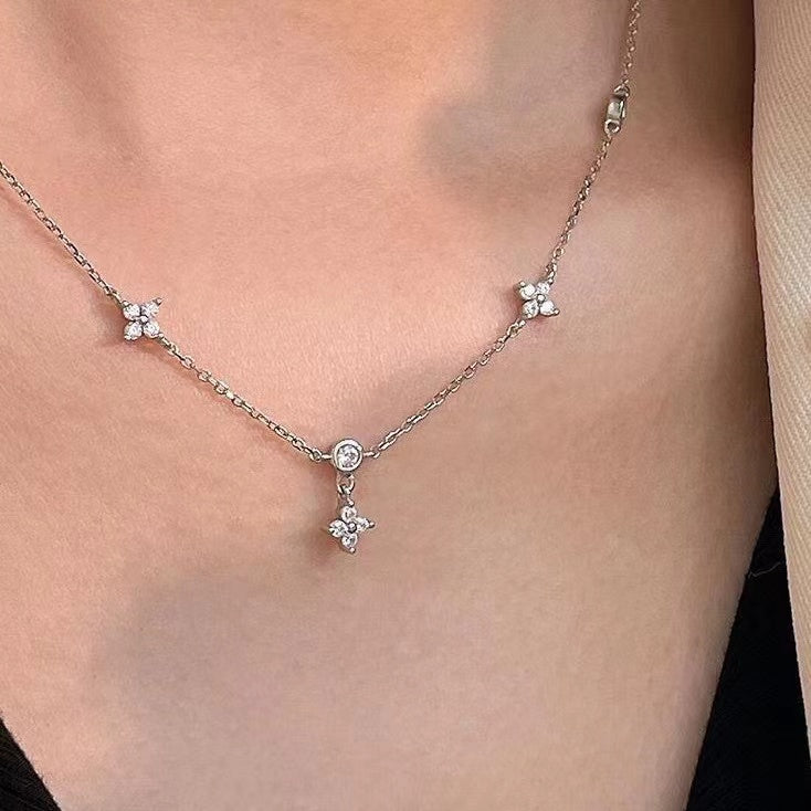 Four-leaf Flower Necklace