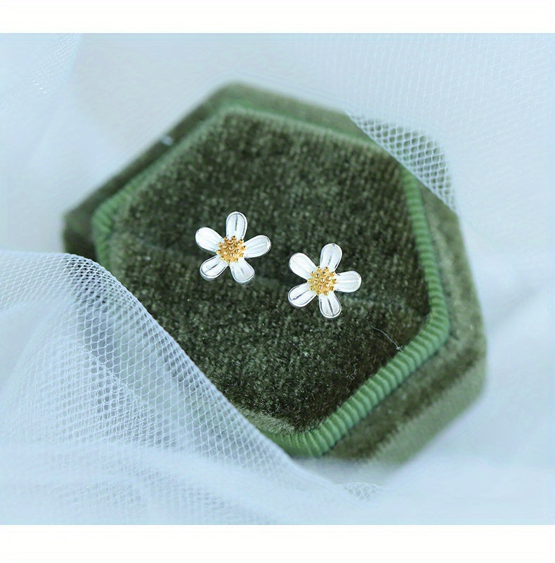 Chic Daisy Flower Earrings