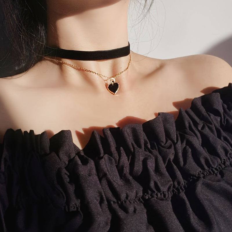 Velver Necklace