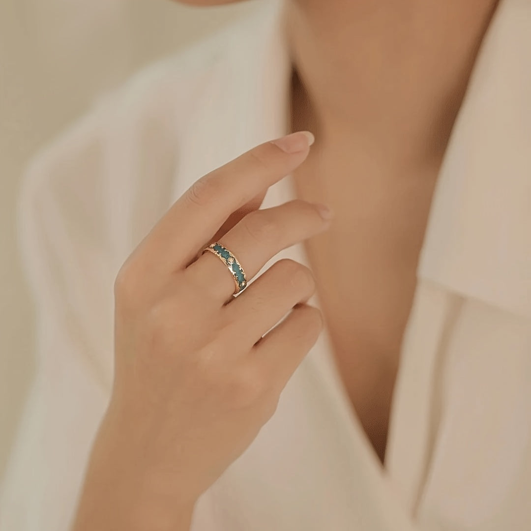 Vintage Enamel Zirconia Ring