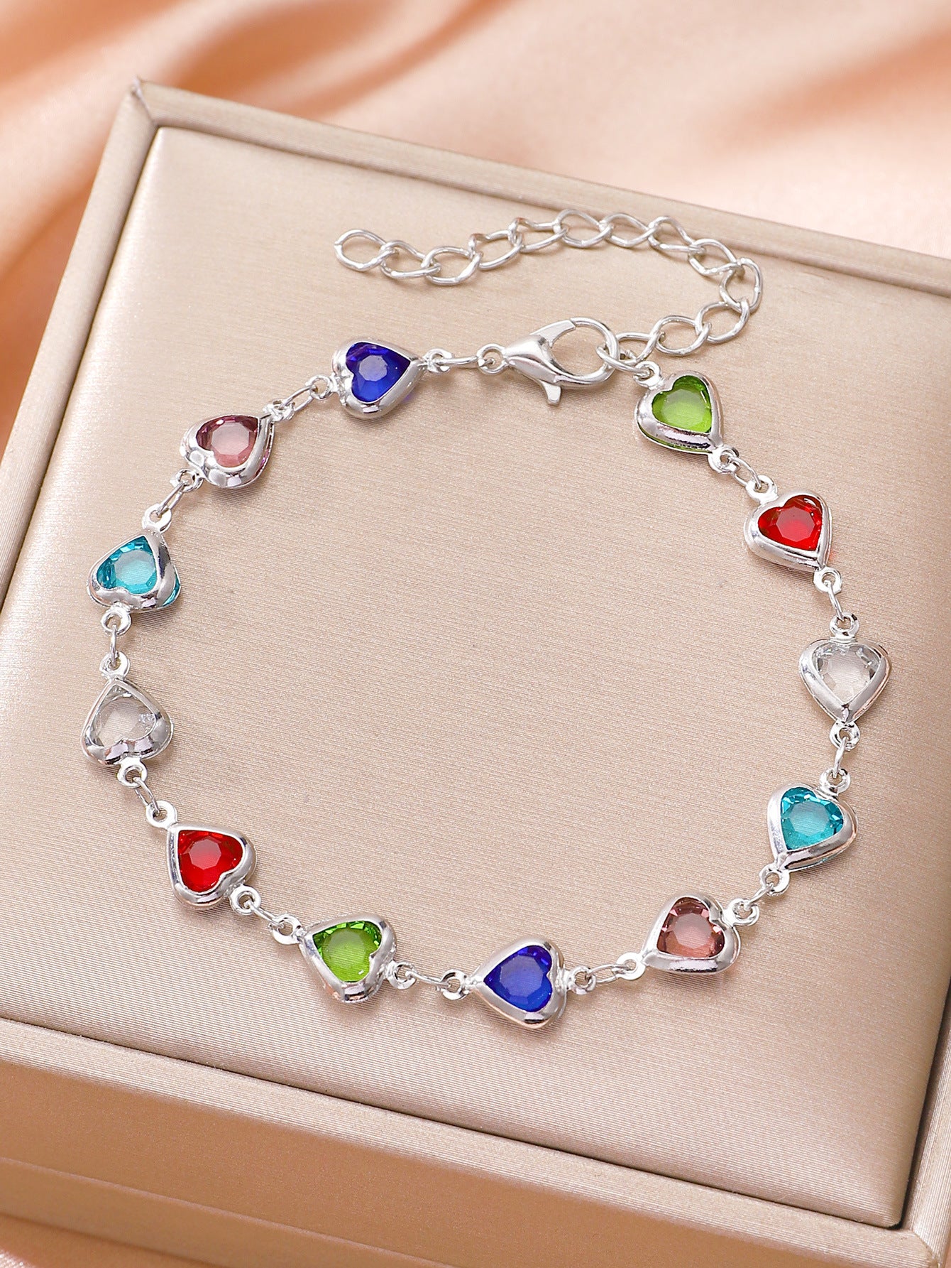 Colorful Heart Design Bracelet