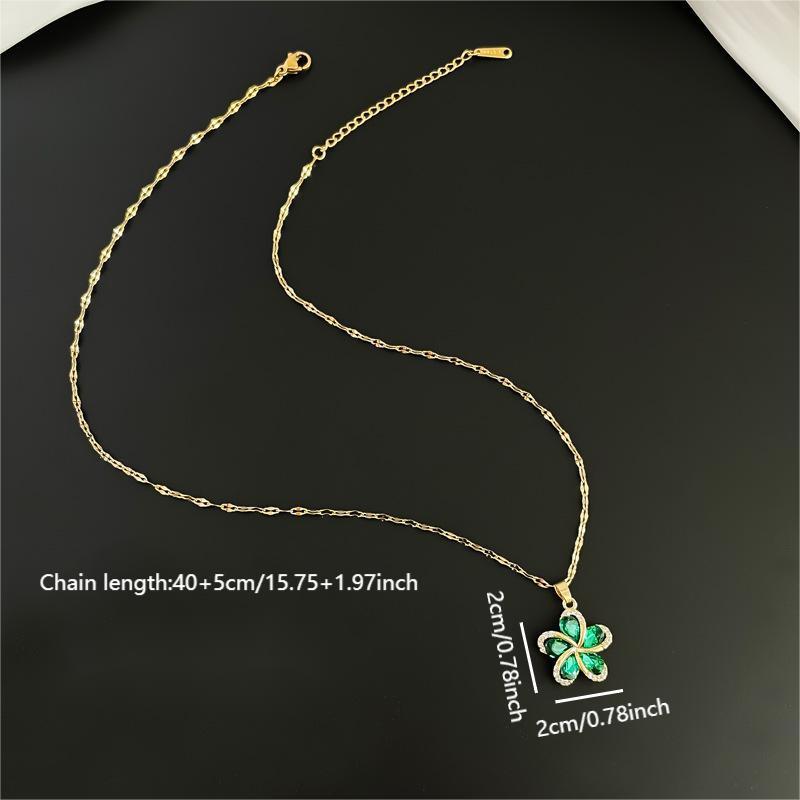 Flowers Pendant Necklace