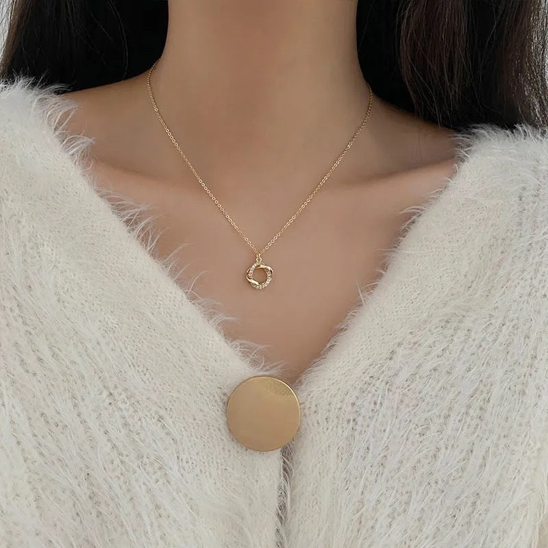 Simple Circle Pendant Necklace