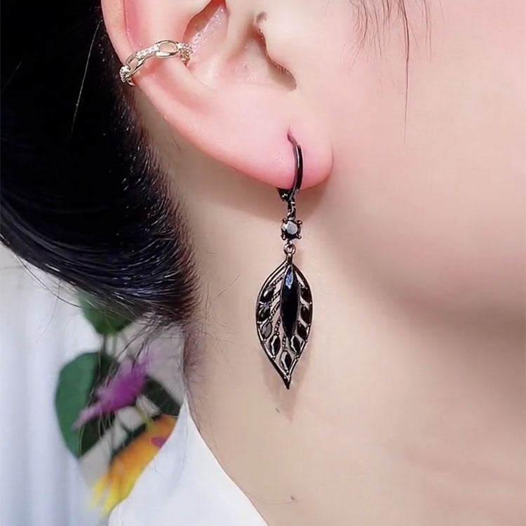 Vintage Green and Black Zirconia Leaf Earrings