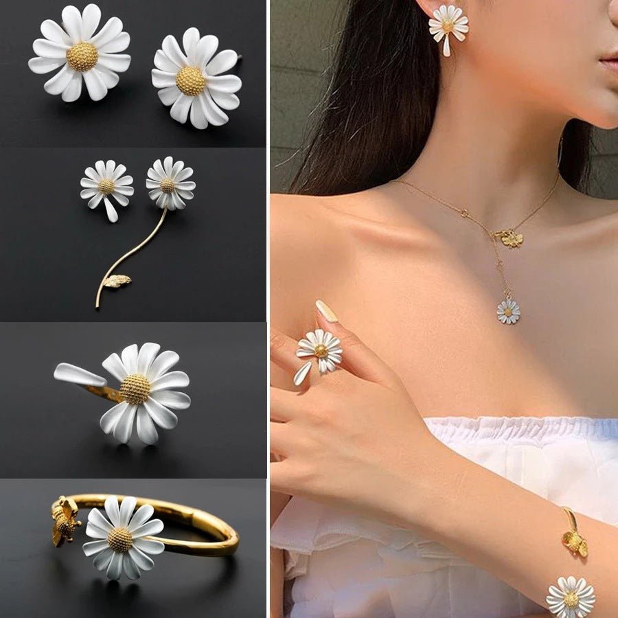 Cute White Chrysanthemum Earrings