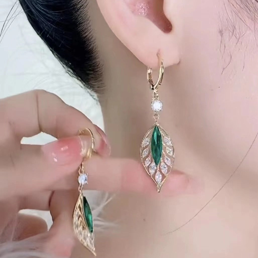 Vintage Green and Black Zirconia Leaf Earrings