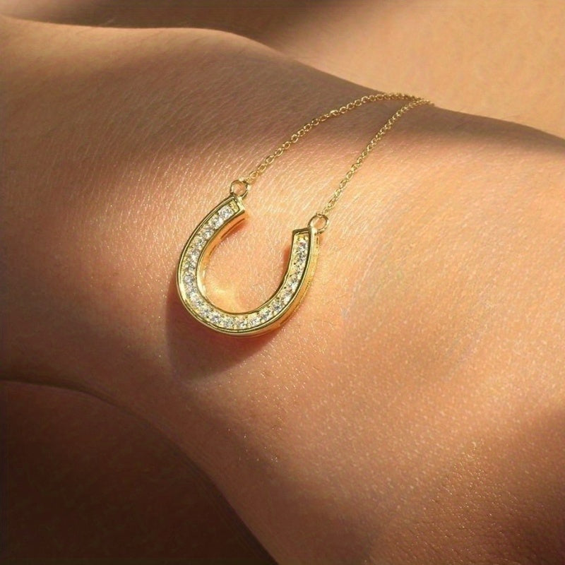 Horseshoe Necklace