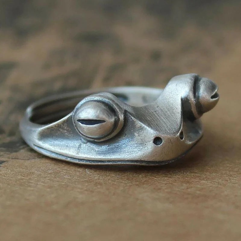 Frog ring